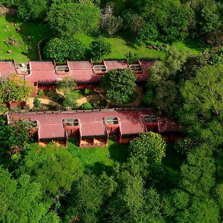 Amboseli Serena Safari Lodge Экстерьер фото