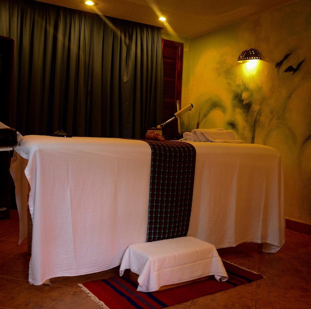 Amboseli Serena Safari Lodge Экстерьер фото